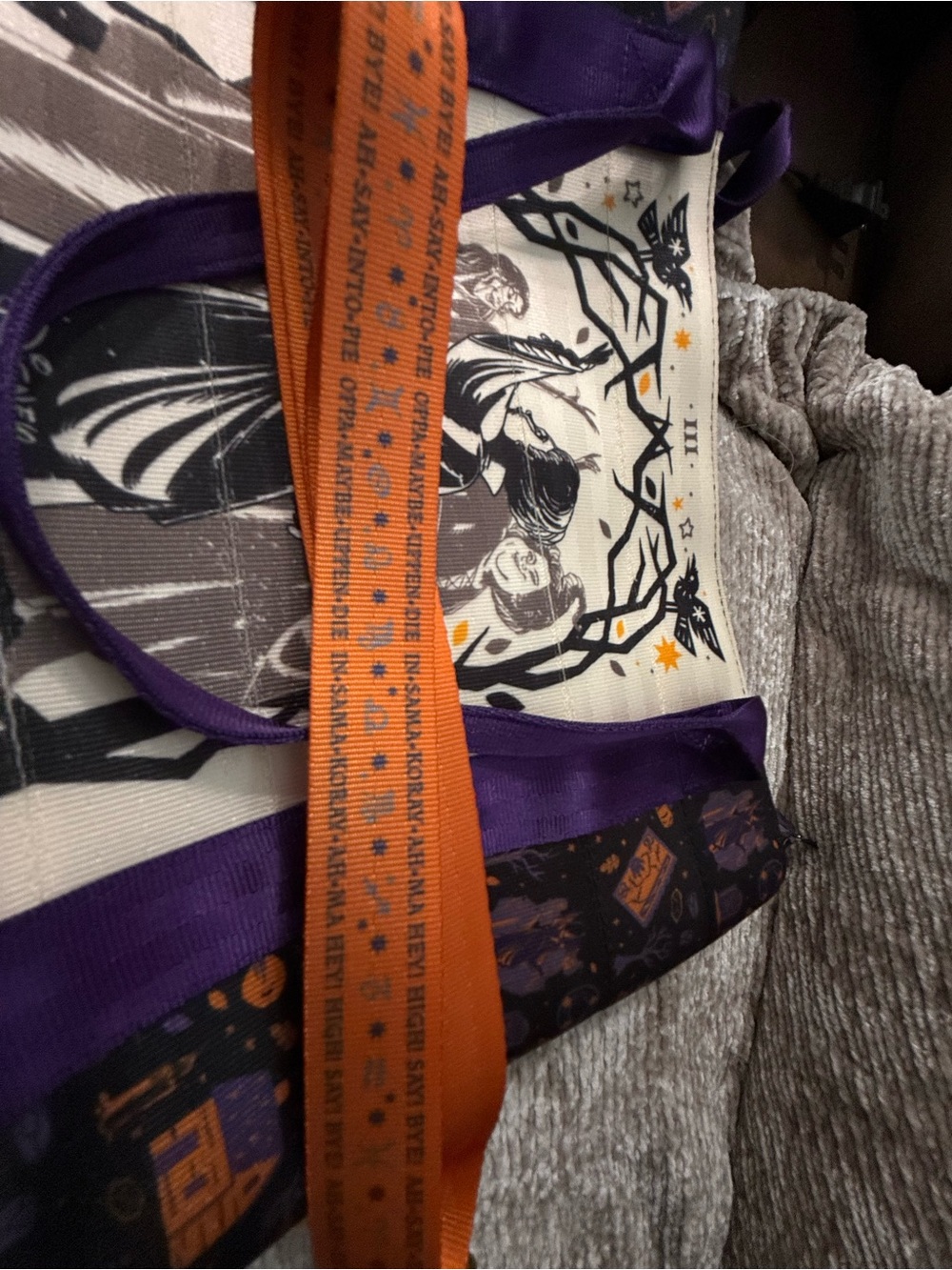 2023 Disney Parks Harveys Halloween Hocus Pocus Sanderson Poster Tote Purse - Picture 9 of 11
